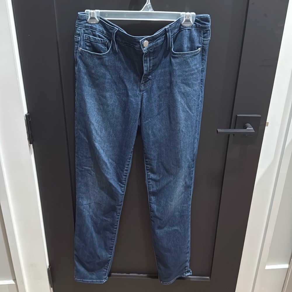 Athletes jeans